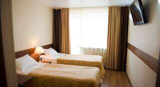 Гостиница Жемчужина Отель Владивосток Стандартный двухместный номер с 2 отдельными кроватями-1