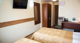 Гостиница Жемчужина Отель Владивосток Стандартный двухместный номер с 2 отдельными кроватями-2